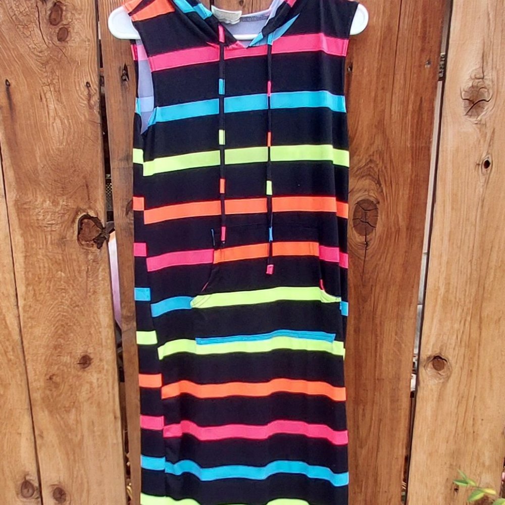 Bobbie Brooks dress with hood